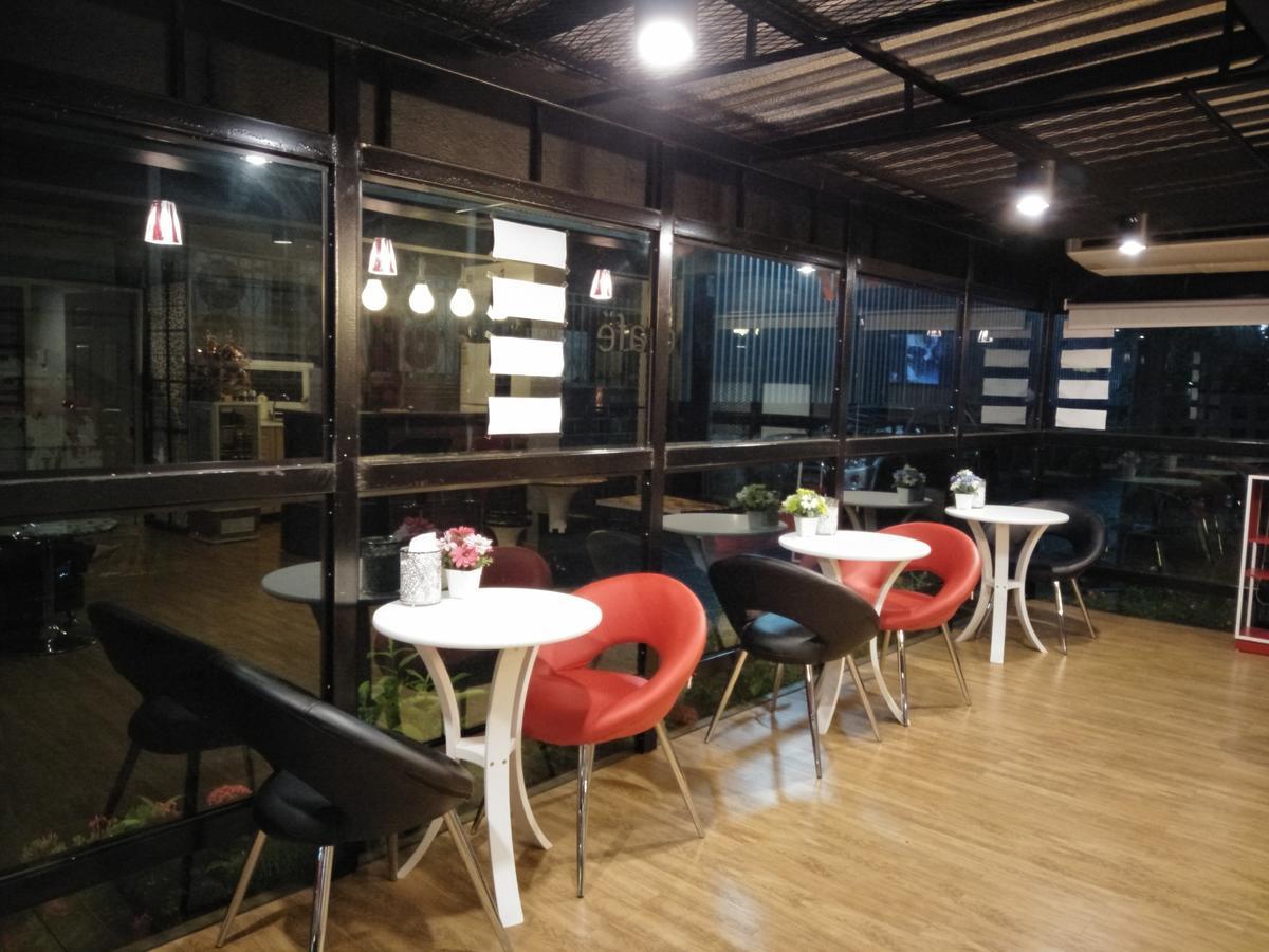 Rinrada Place Hotel ウボンラチャタニ エクステリア 写真