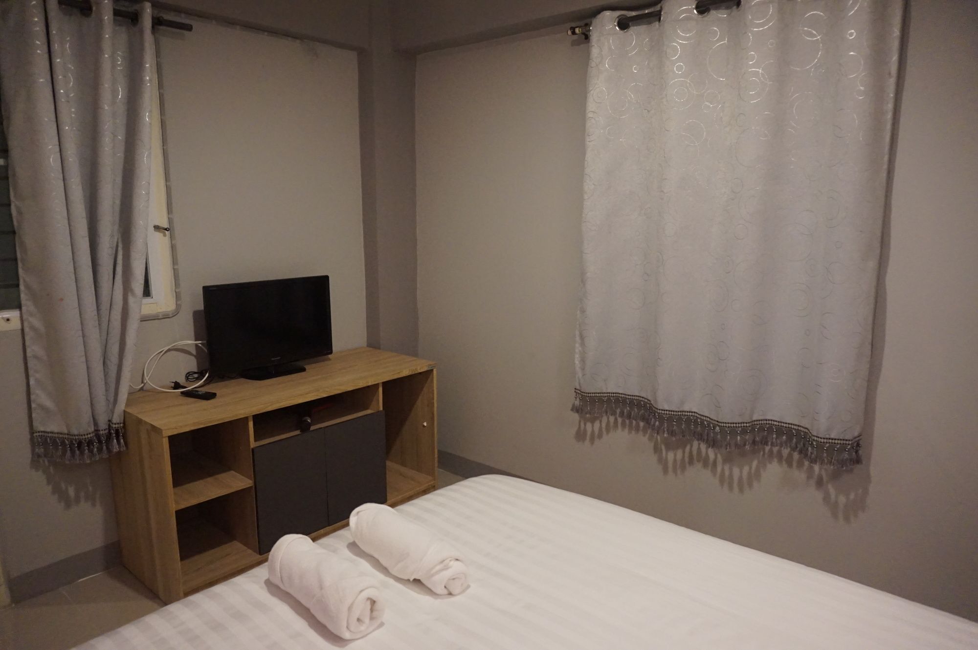 Rinrada Place Hotel ウボンラチャタニ エクステリア 写真