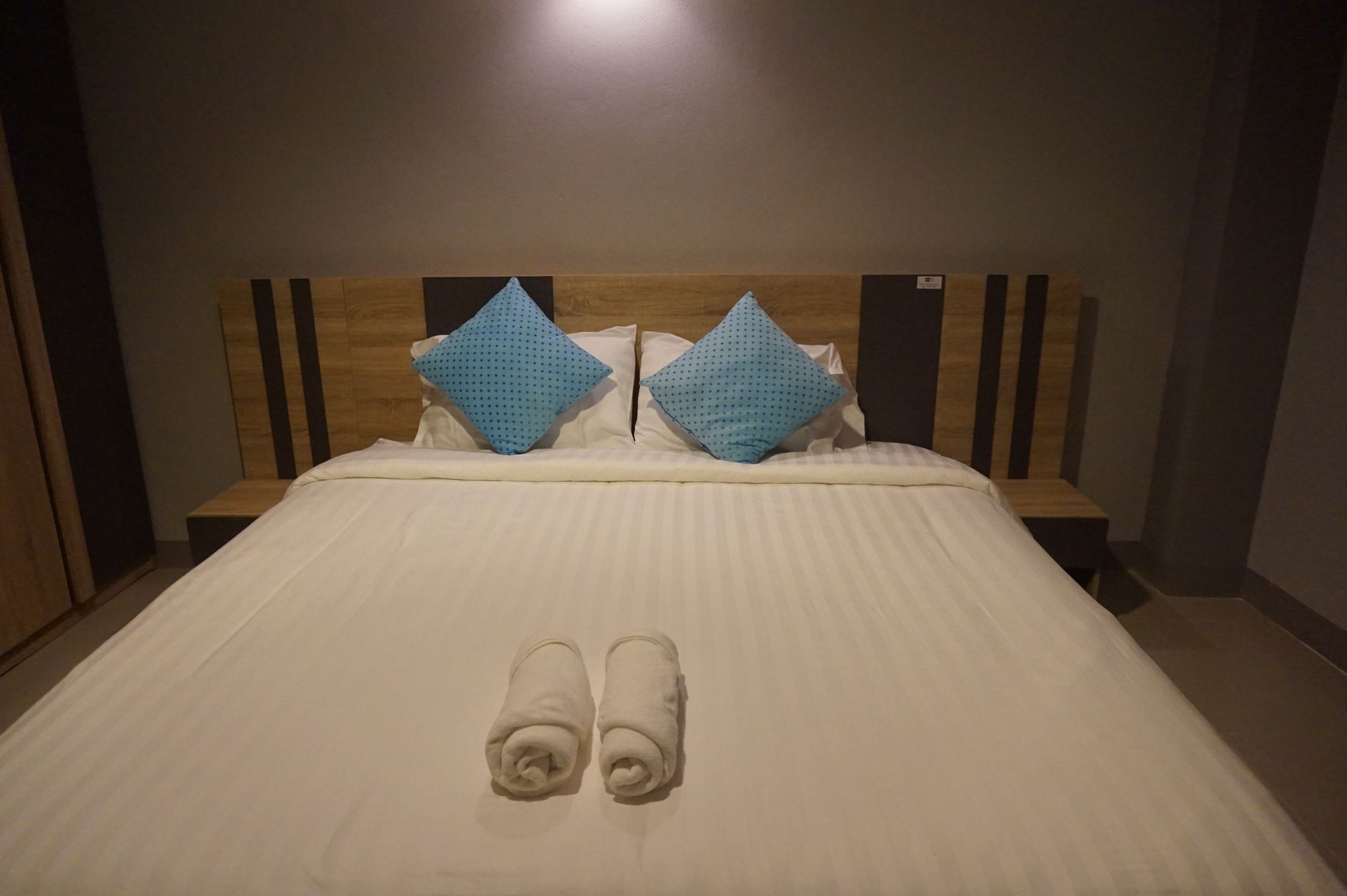 Rinrada Place Hotel ウボンラチャタニ エクステリア 写真