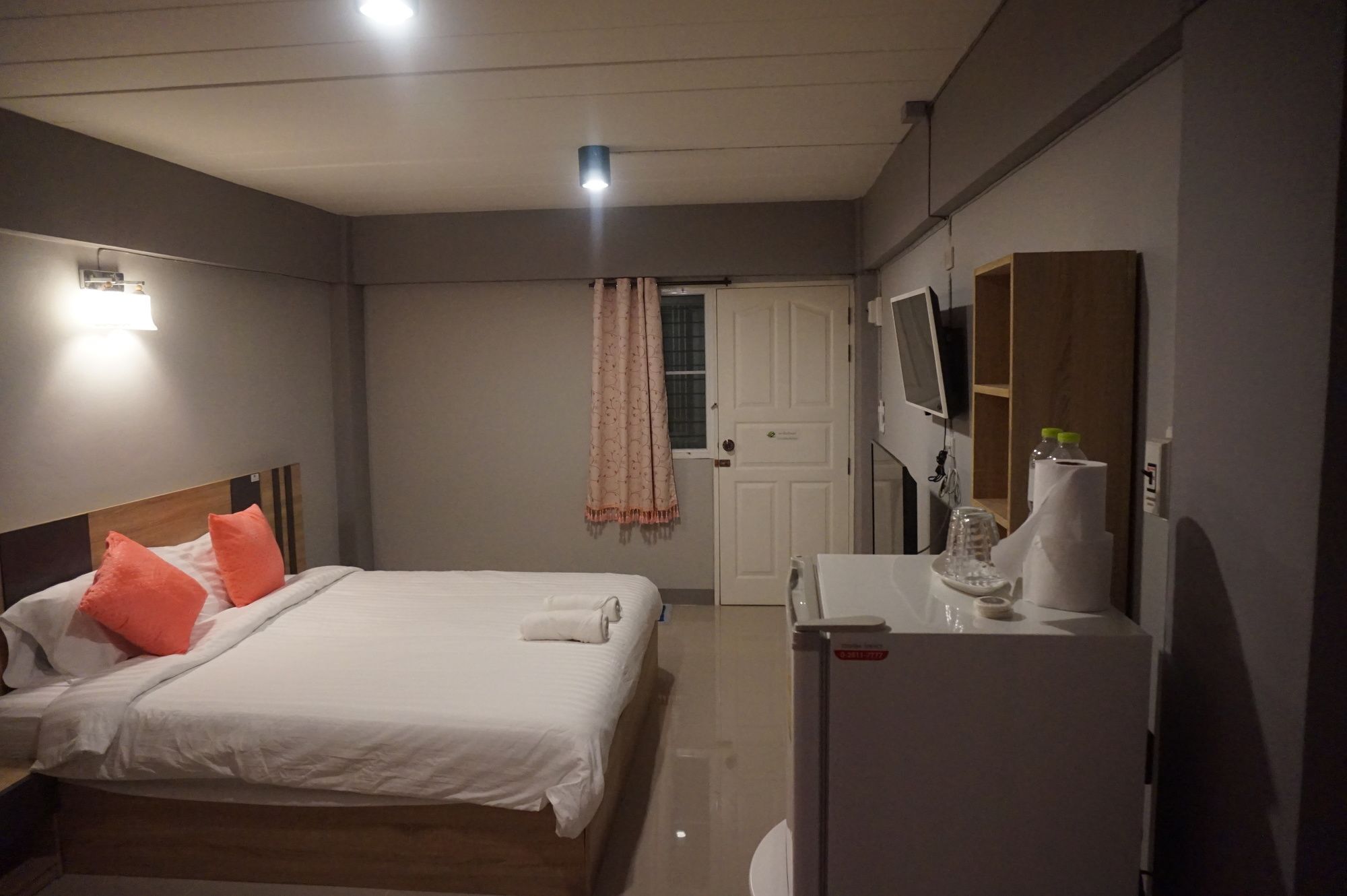 Rinrada Place Hotel ウボンラチャタニ エクステリア 写真